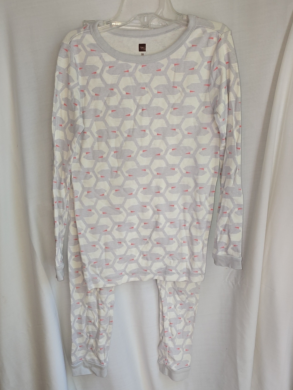 Tea Collection White and Gray Geometric Swan Kids Pajama Set